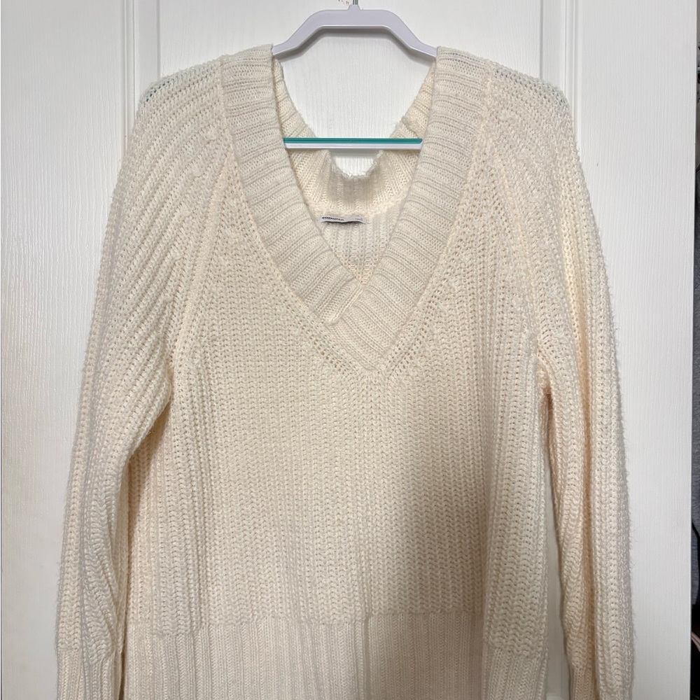 Sonoma Women's V-Neck Cream Sweater